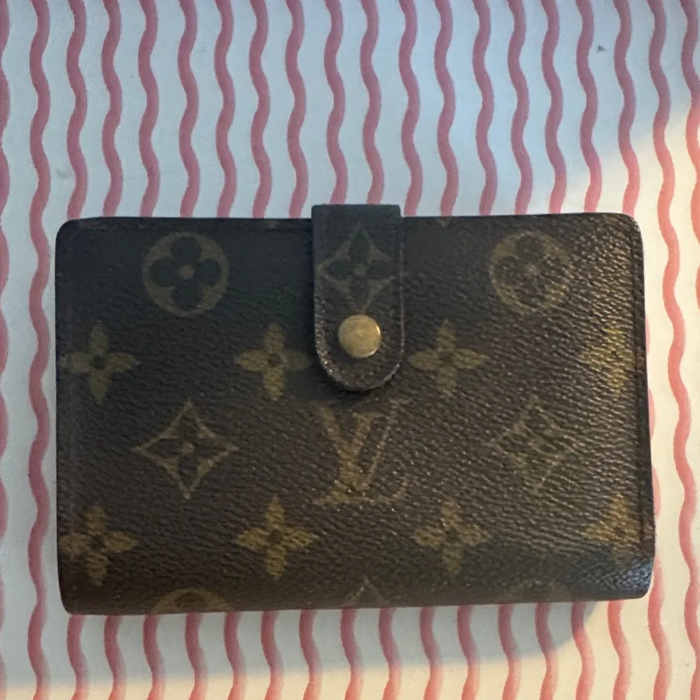 Louis Vuitton Monogram Canvas Snap Card Holder in Brown